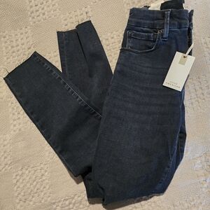 Good American good legs crop size 4/27